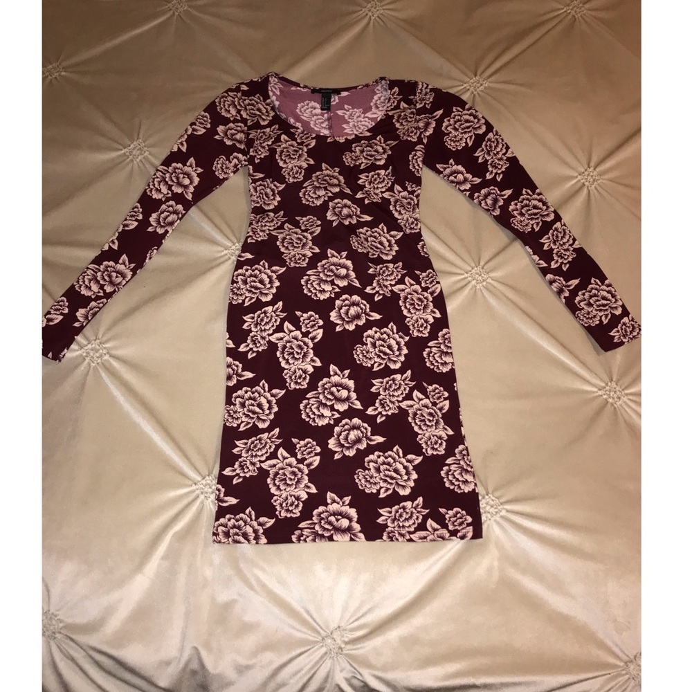 FOREVER 21 Long Sleeve Dress with Back Cutouts